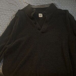 GAP Men's Charcoal V-Neck Sweater